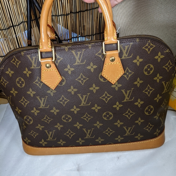 Louis Vuitton Alma handbag PM - Picture 12 of 12